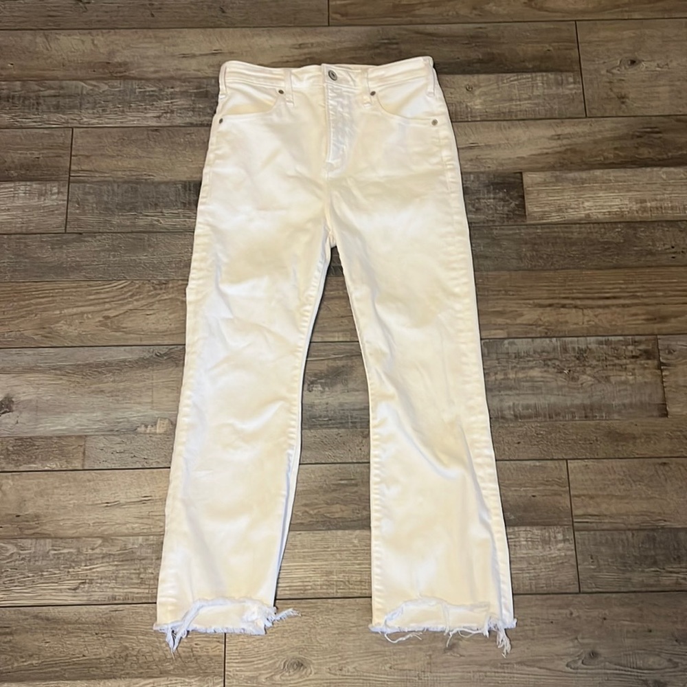 Abercrombie and Fitch White High Rise Ankle Flare Jeans 4 / 27